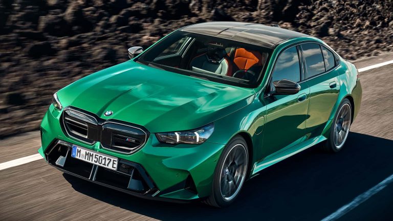 2025 BMW M5的电动续航里程达25英里，但存在重量问题