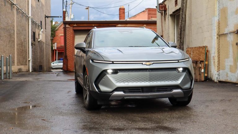 如何以低于30,000美元购买雪佛兰Equinox EV