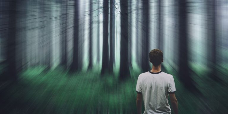 足球投注：AI幻觉是什么，如何识别？