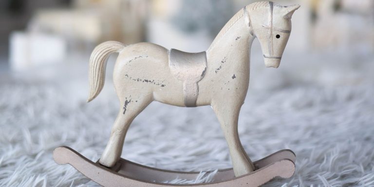 最新动态：Twitter取消了账户认证，Linus Tech Tips遭黑客攻击，解析特洛伊木马及ChatGPT存在的最大问题